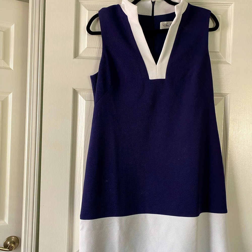 Knee length stretchy dress